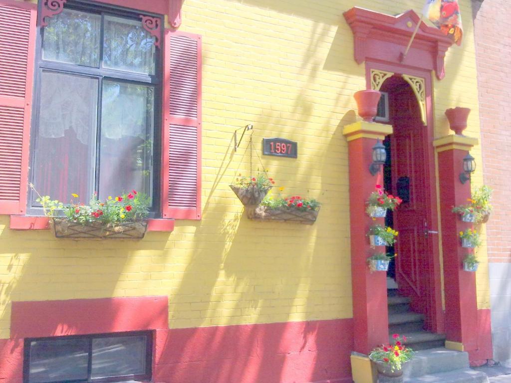 Gite Le St-Christophe Montreal Exterior photo